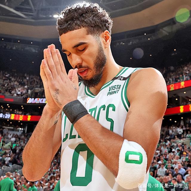 开云体育官方网站-关于塔图姆在勇士比赛中突破纪录，比分优势明显引发热议！的信息